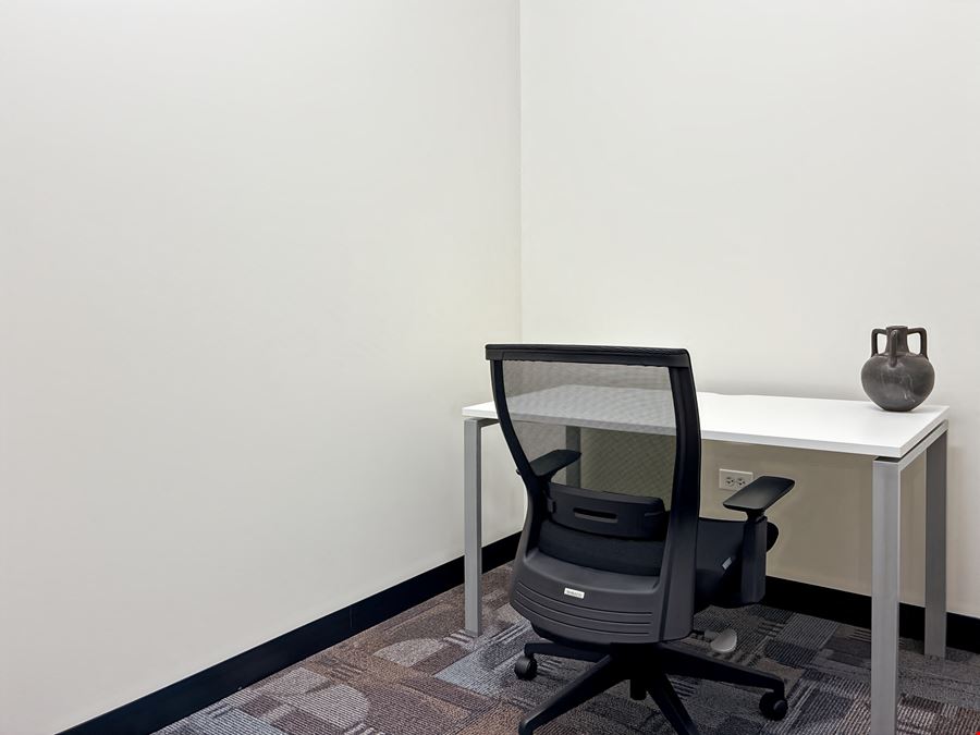 Regus - Hoffman Estates - Forbs Ave