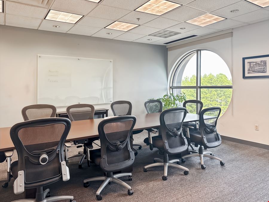 Regus - Memphis - Colonnade
