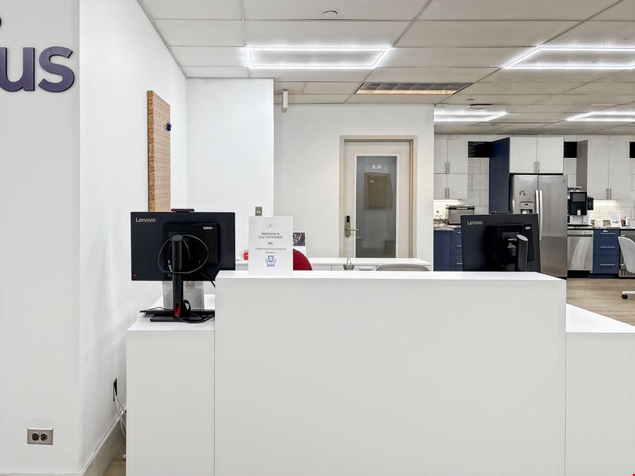 Regus - Hampton - Frontage Rd