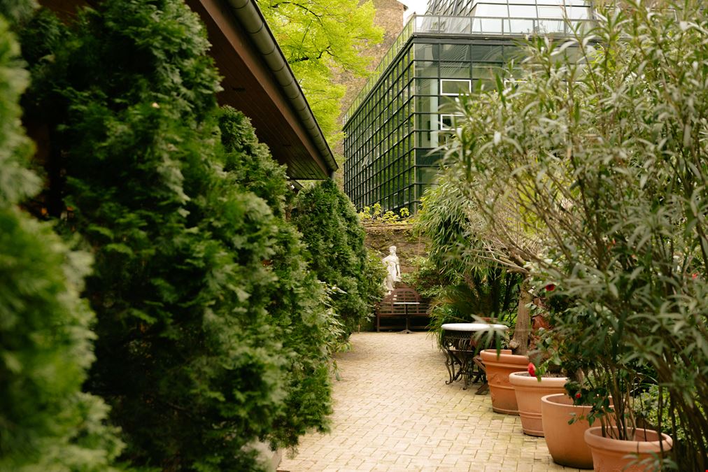 THE GATE BERLIN - GARDEN