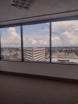 6671 Southwest Freeway