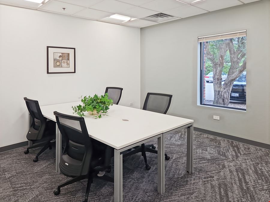 Regus - Libertyville - S Milwaukee