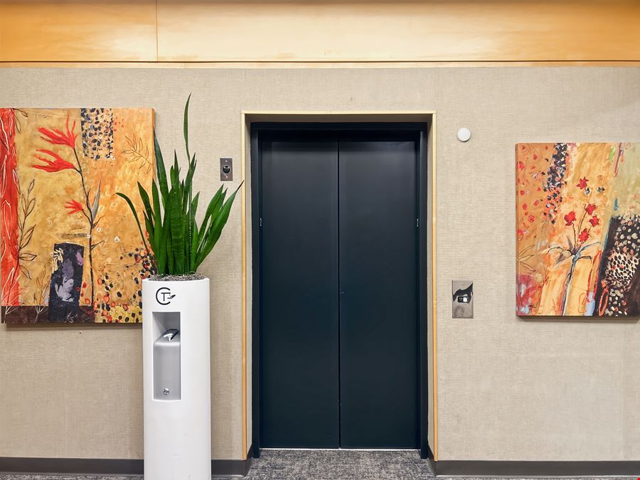 MN, Eden Prairie - Crosstown Corporate