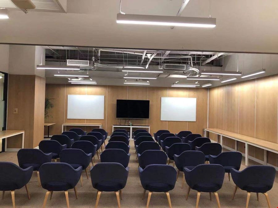 Shanghai Plaza - No. 138 Huaihai Middle Road