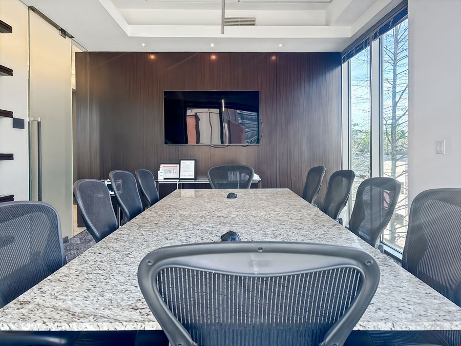 Regus - The Woodlands - Waterway