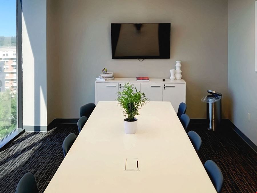 Regus - Tallahassee - Monroe St
