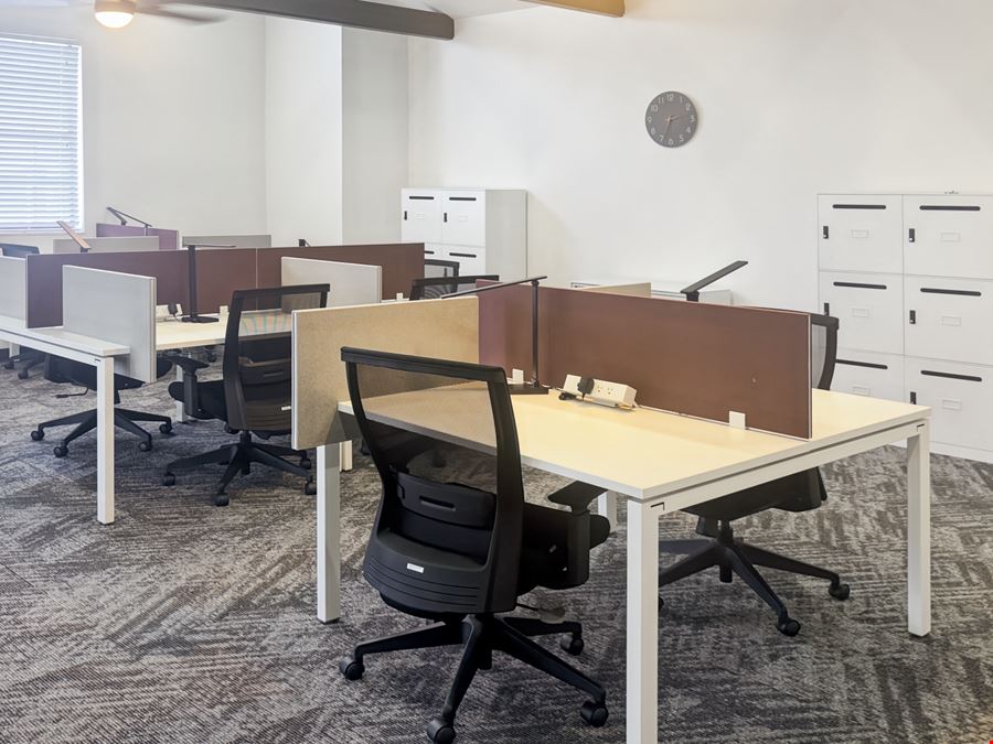 Regus - Largo - East Bay Dr