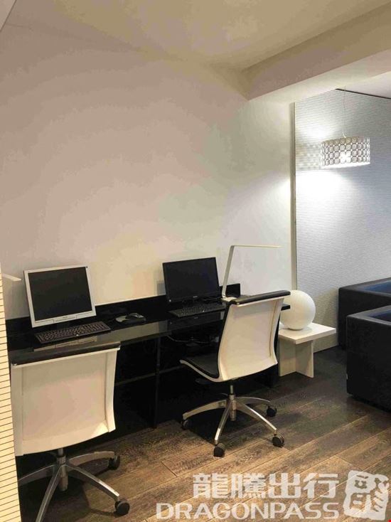 Preview of Bellini VIP Lounge Fontanarossa Airport Terminal A Office space for Rent in Catania