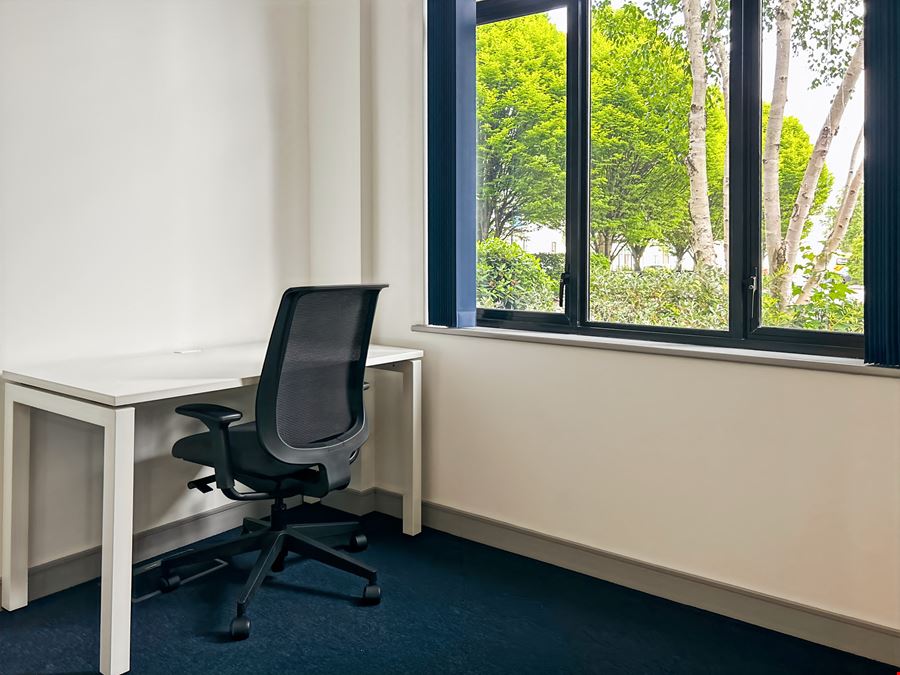 HQ - Weavers Business Park