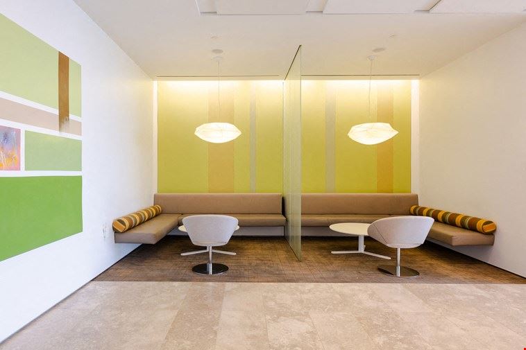 Visionary Lounge