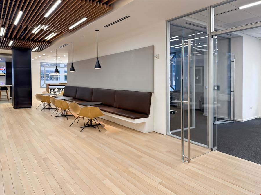 Regus - Philadelphia - One Liberty Place