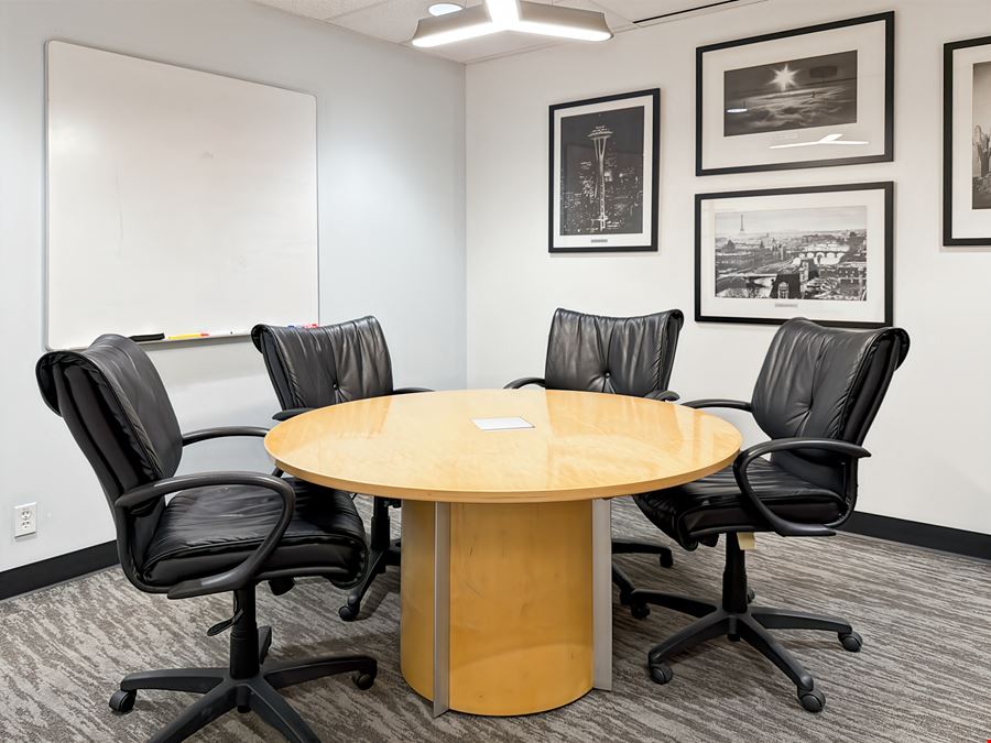 Regus - Winnipeg – 201 Portage Avenue