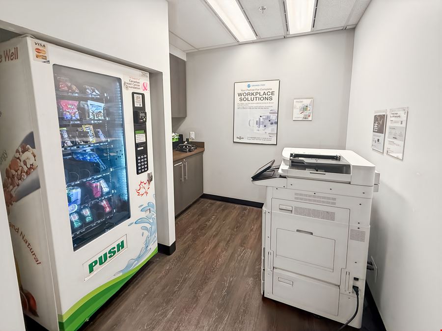 Regus - Vancouver - Robson Square