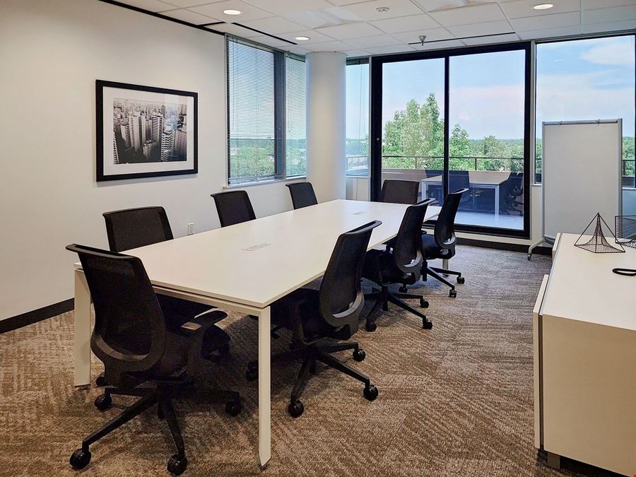 PA, Philadelphia - 123 S. Broad St