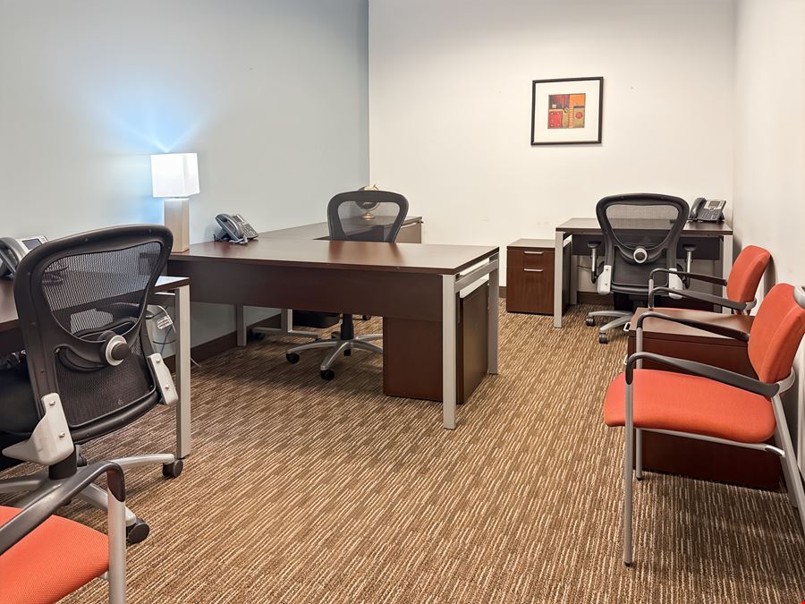 Regus - Lake Forest – Landmark Conway Farms