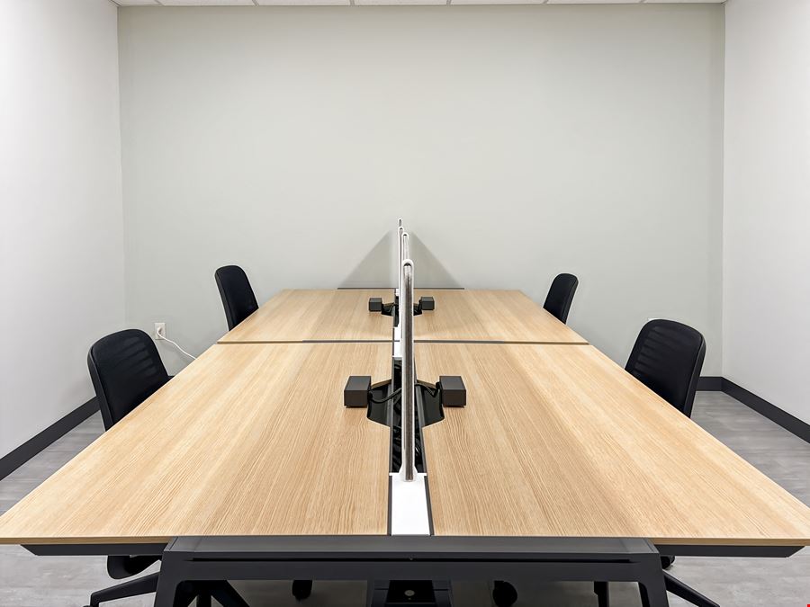 MI, Grand Rapids - Peninsular Dr