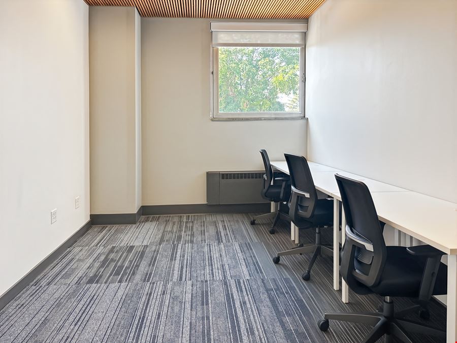 IA, Des Moines - Grand Ave