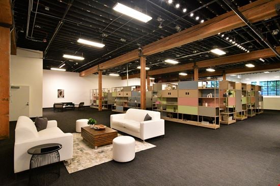 Spaces 3080 Tamiami Trail E