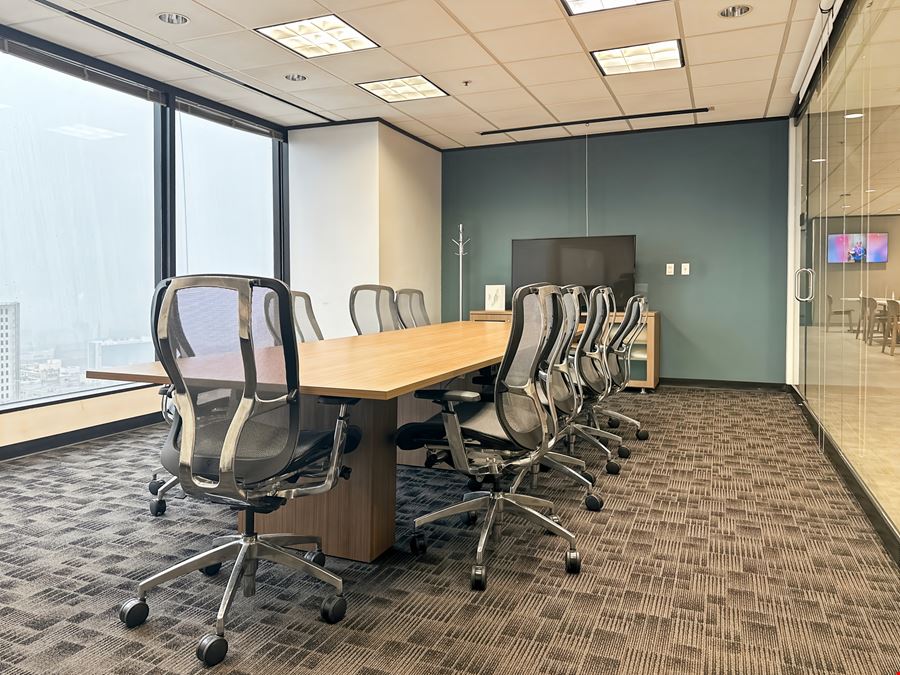 LA, New Orleans - Energy Centre Building