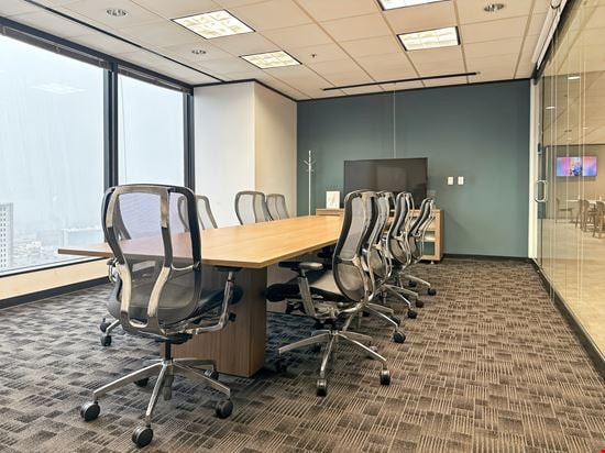 LA, New Orleans - Energy Centre Building