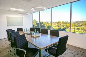 10 Person Meeting Room