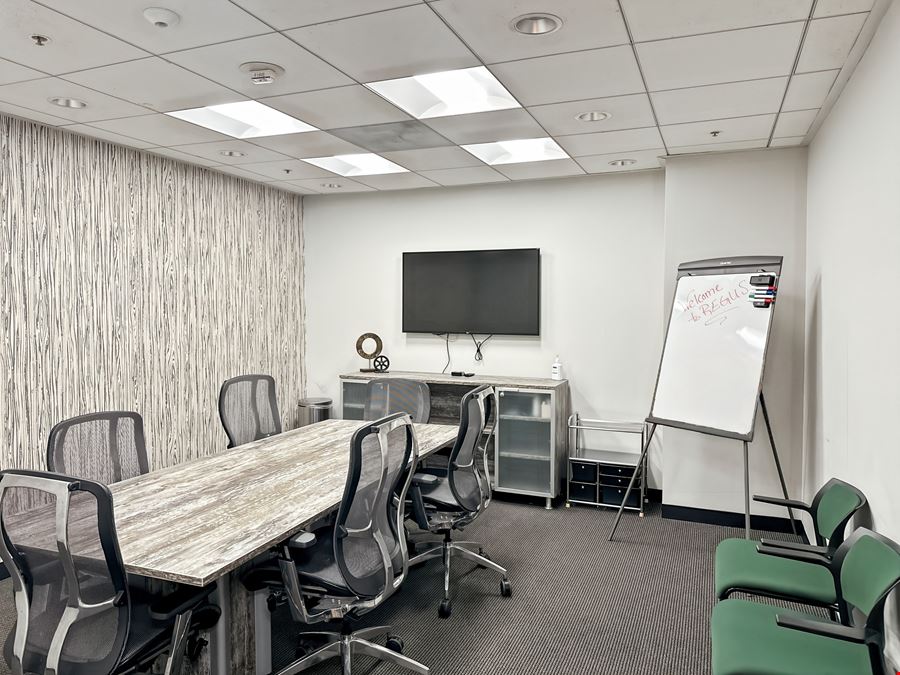 CA, Sherman Oaks - Galleria