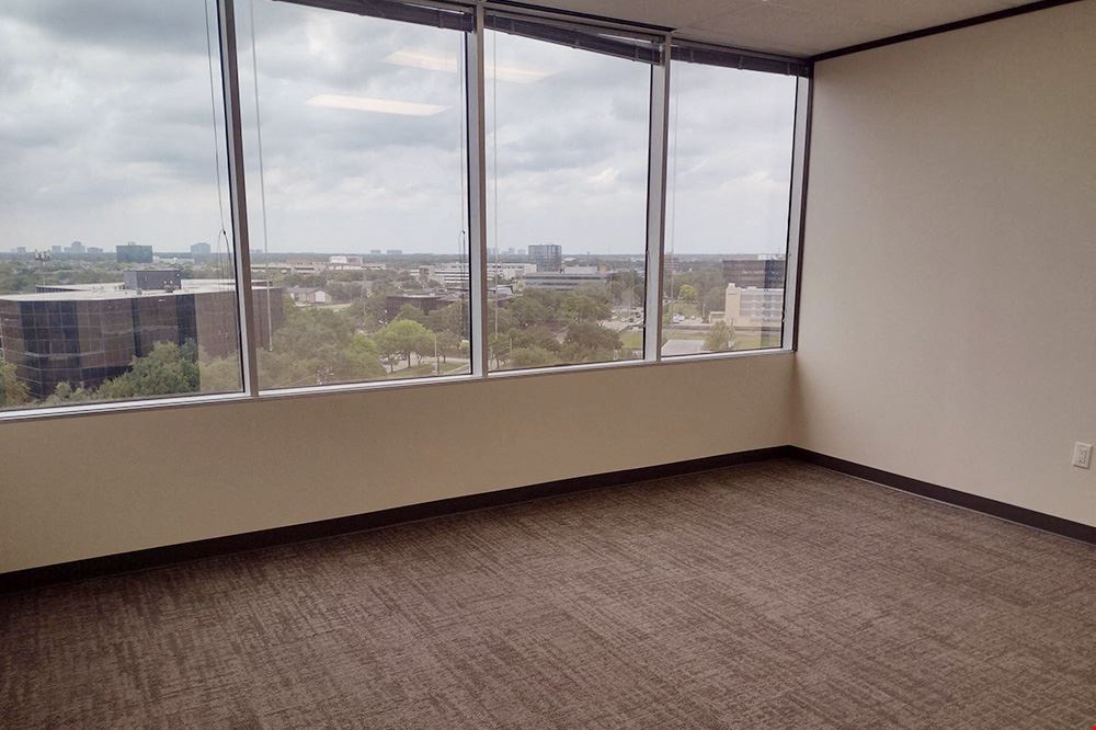 Workstyle Flexible Spaces - 11011 Richmond Ave