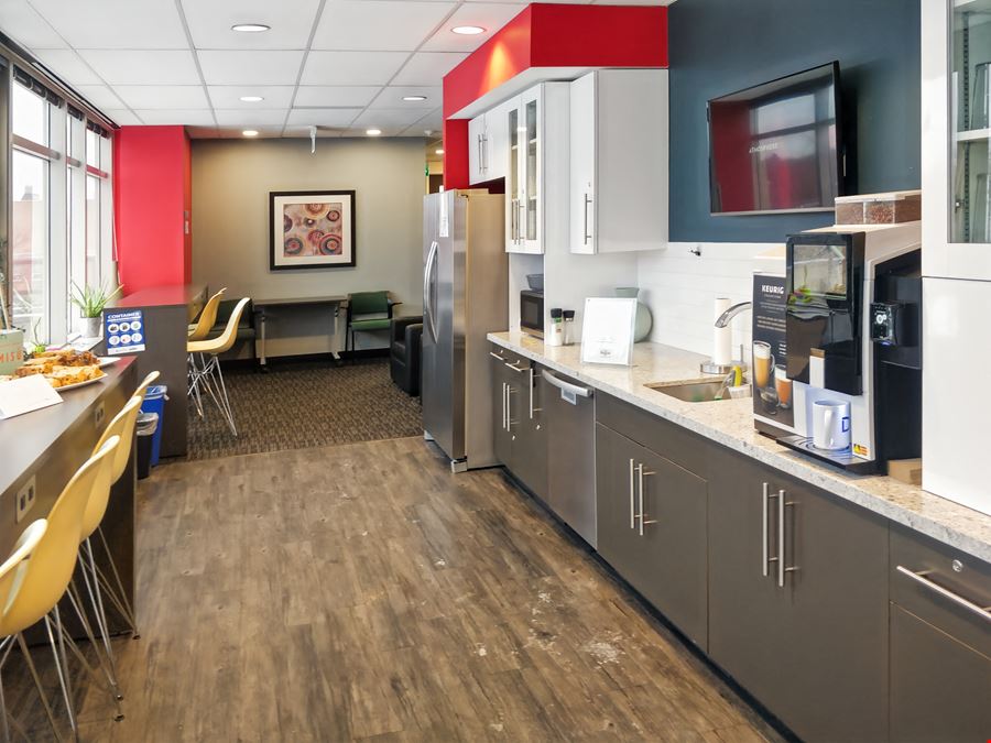 ON, Toronto - Yonge and Lawrence