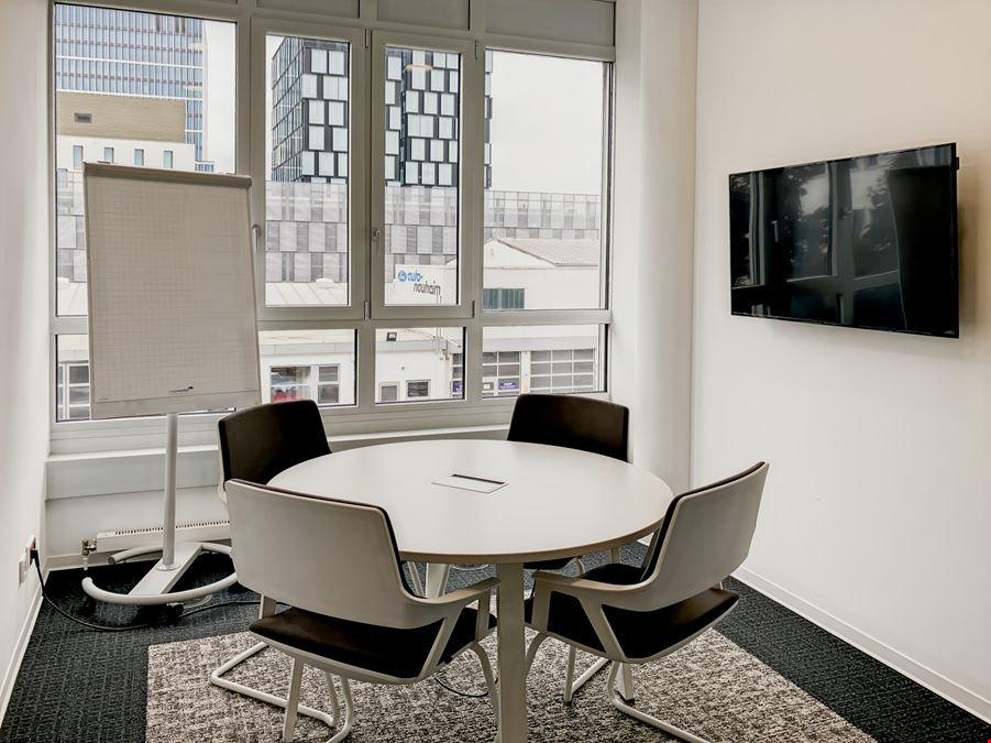 Regus - Business Park