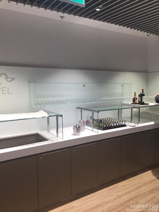 Preview of Open Sky Lounge Duesseldorf International Terminal C Office space for Rent in Dusseldorf