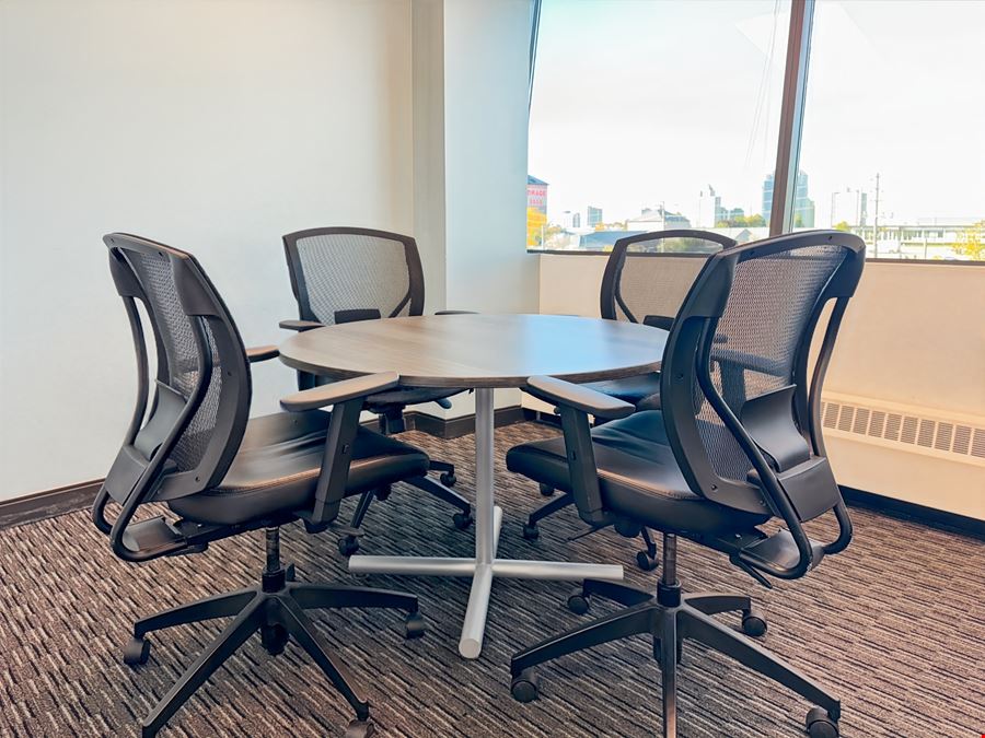 ON, Scarborough – 10 Milner Business Court