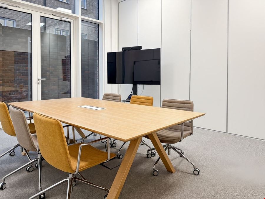 Spaces - London Liddell Place