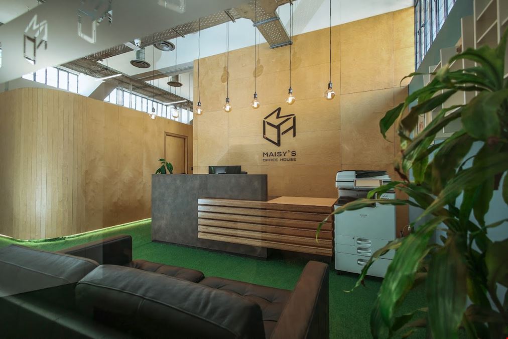 Maisy's Office House