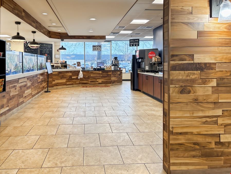 MI, Troy - Troy Liberty Center