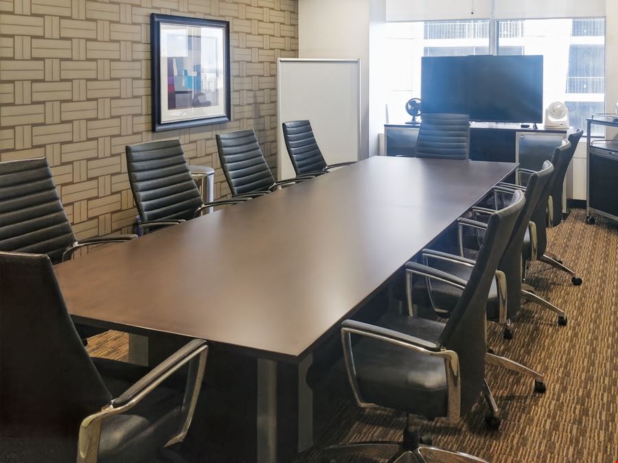 Regus - Toronto - Yonge & St Clair
