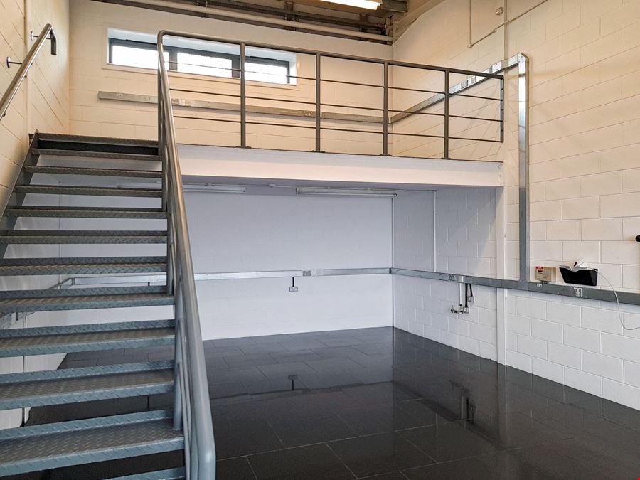 Basepoint - Holmethorpe Avenue