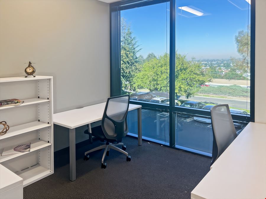 CA, Diamond Bar - Gateway Center