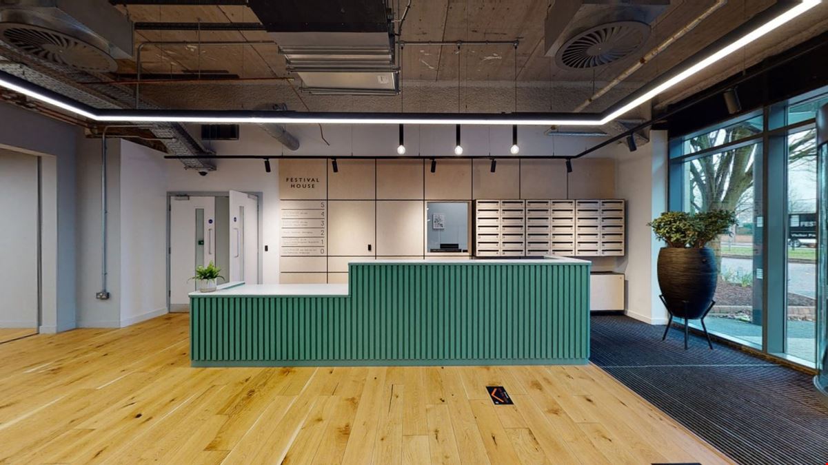 Clockwise - Cheltenham