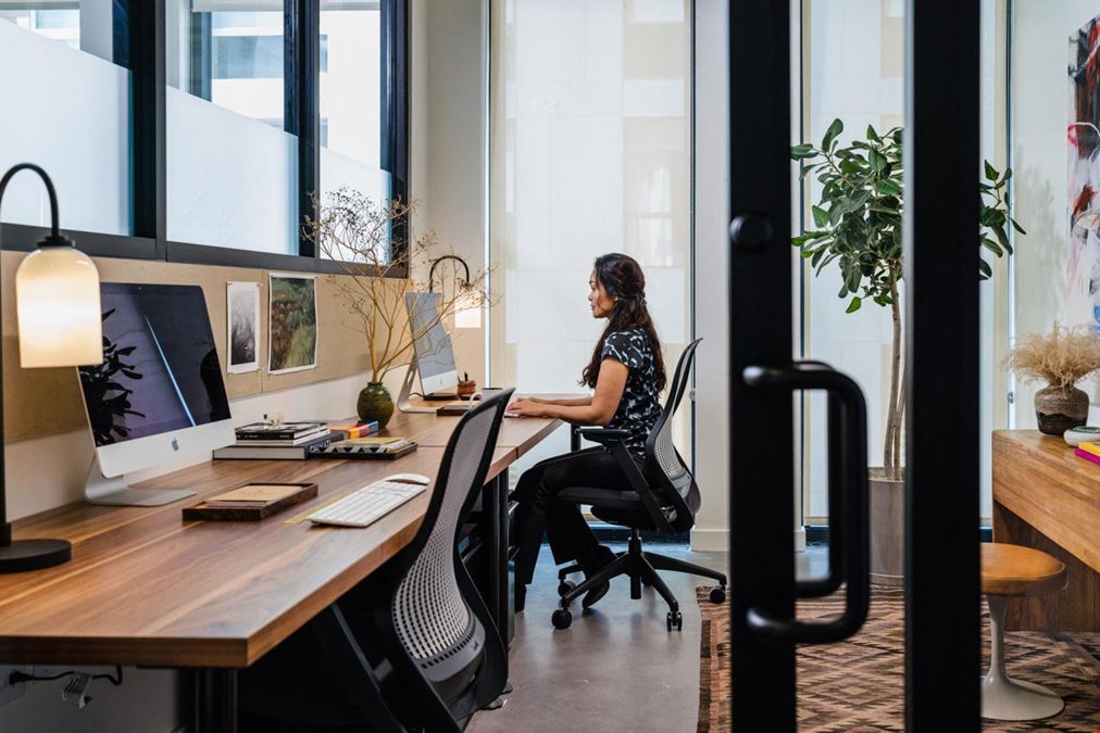 Medium Private Office