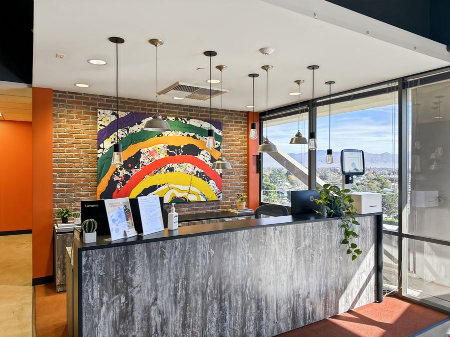 CA, Sherman Oaks - Galleria