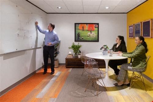 7322-7324 Southwest Freeway