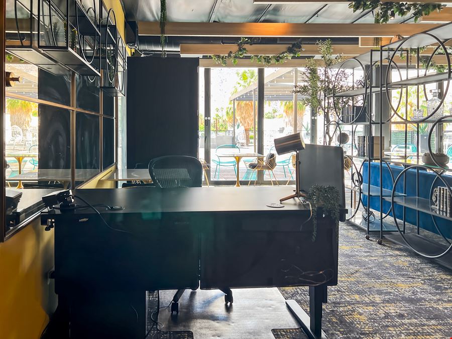 CA, Palm Springs - Palm Canyon Dr