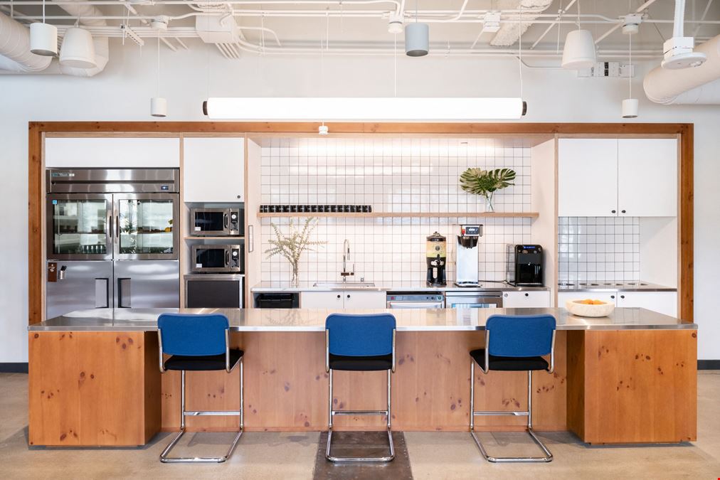 611 North Brand Boulevard