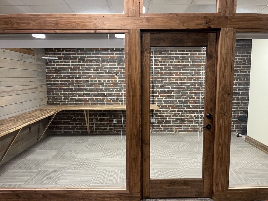Private Office 318