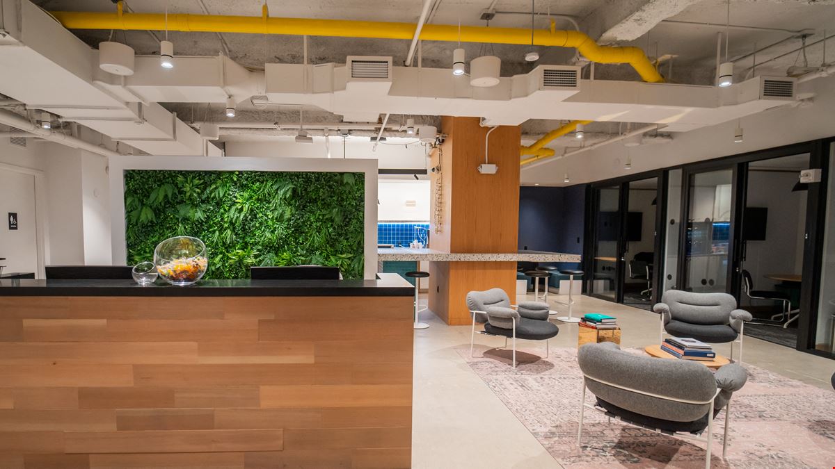 Corporate Suites 880 3rd Avenue