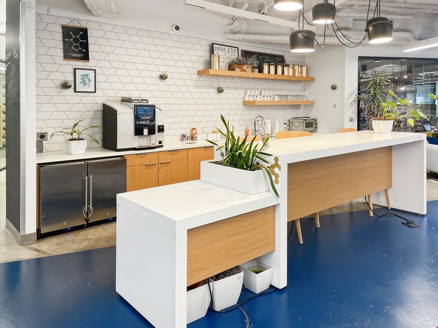 CA, San Francisco -  Levi's Plaza