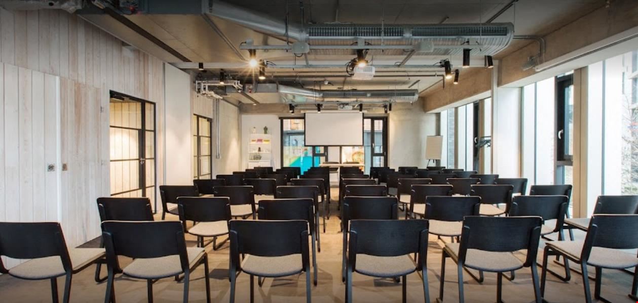 Fora - The Stanley Building