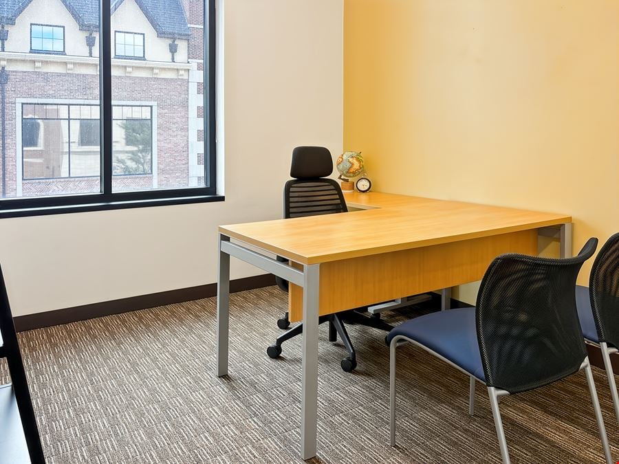 Regus - Naperville - Main Street Promenade