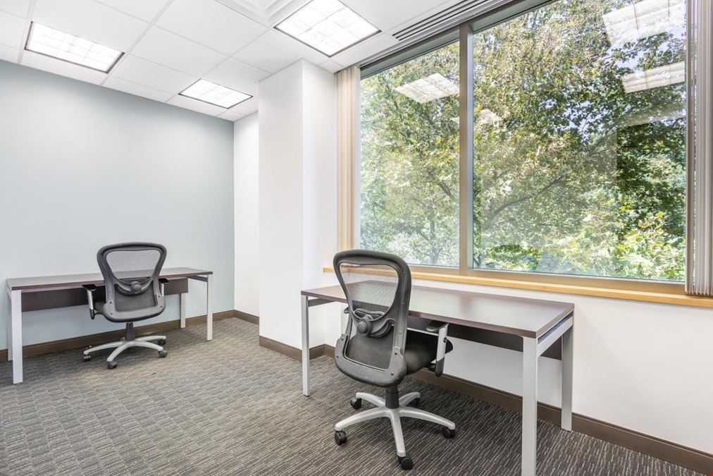 Eagleview Corporate Center