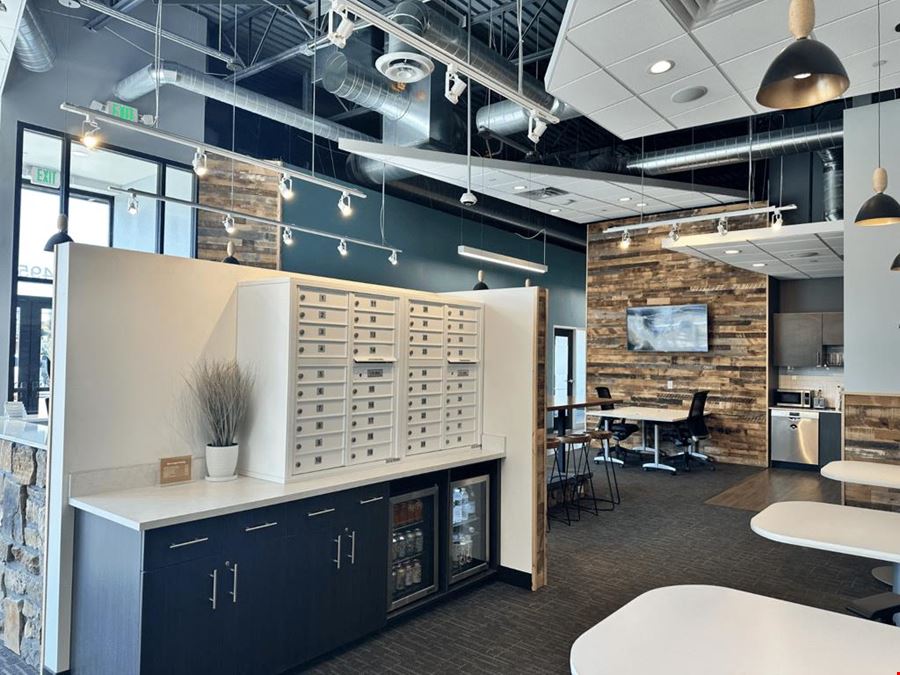 Edina - Huddle Room